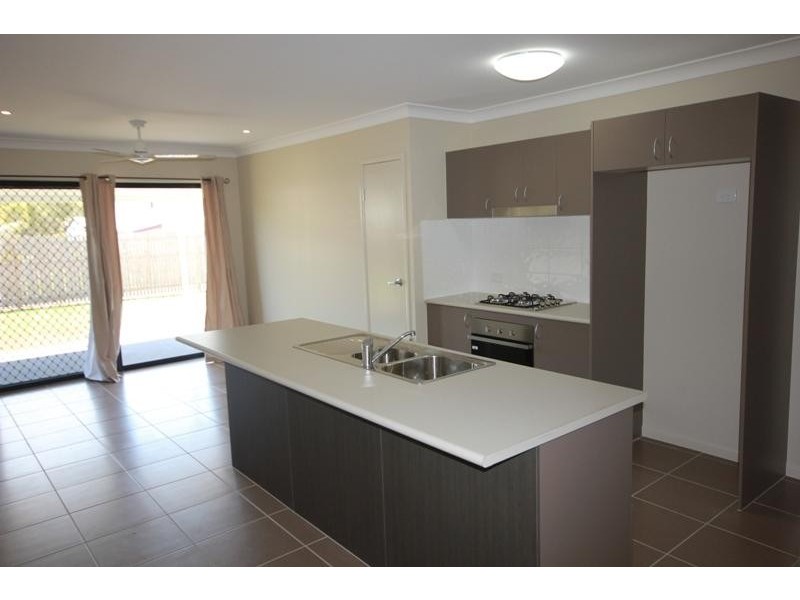 60 Blue Wren Drive KELSO 4815, Kelso QLD 4815