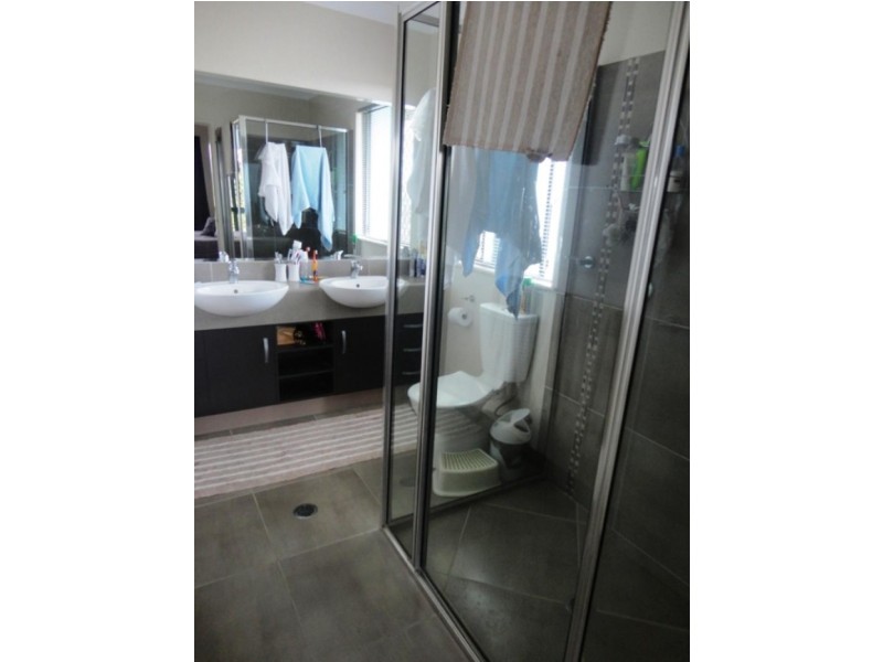 38  Bookara Gum Crescent MOUNT LOW 4818, Mount Low QLD 4818