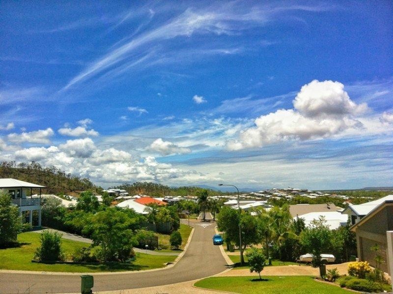 8 Alpine Court MOUNT LOUISA 4814, Mount Louisa QLD 4814