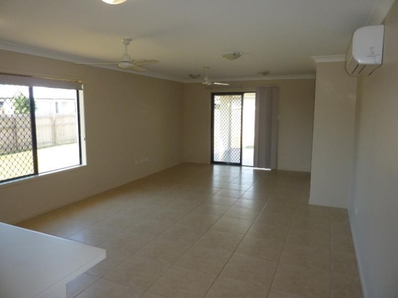 1 Yarra Crescent KELSO 4815, Kelso QLD 4815