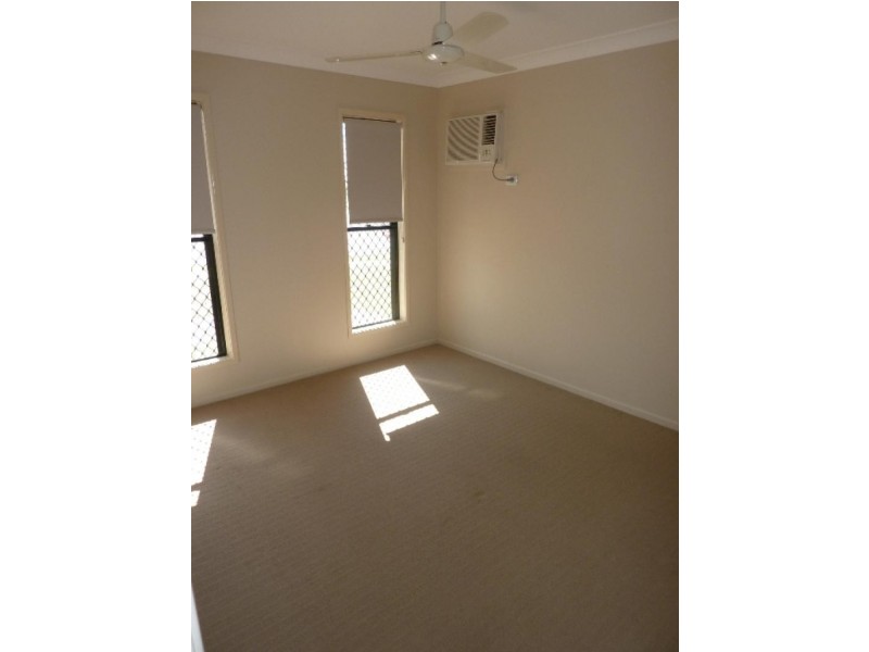 1 Yarra Crescent KELSO 4815, Kelso QLD 4815