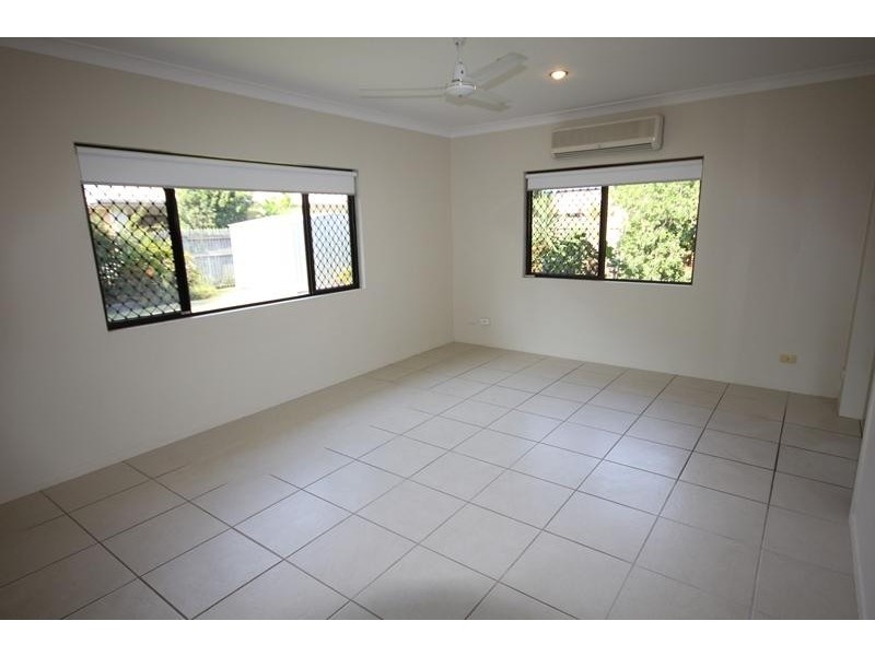 9 Honeysuckle Drive ANNANDALE 4814, Annandale QLD 4814