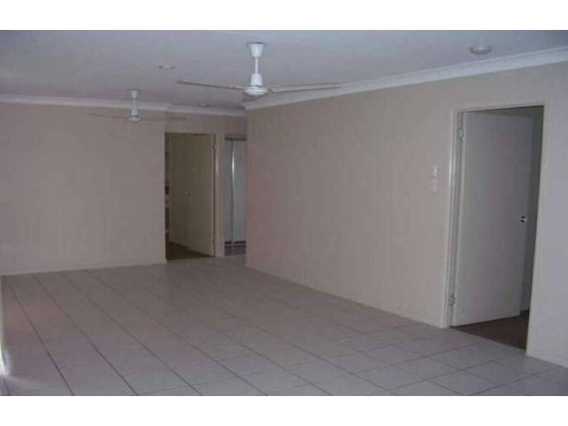 3 Chancellor  Court KELSO 4815, Kelso QLD 4815