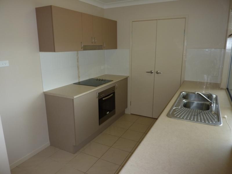 62 Hasty Street, Mount Louisa QLD 4814