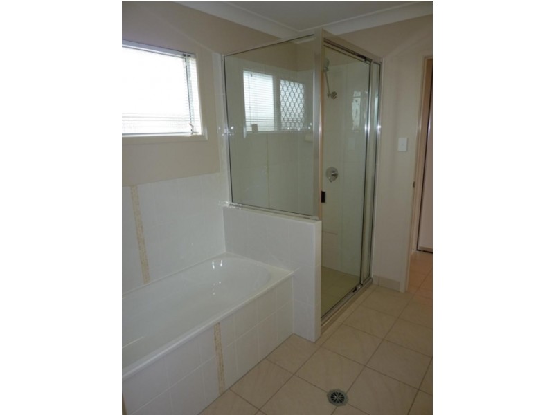 62 Hasty Street, Mount Louisa QLD 4814