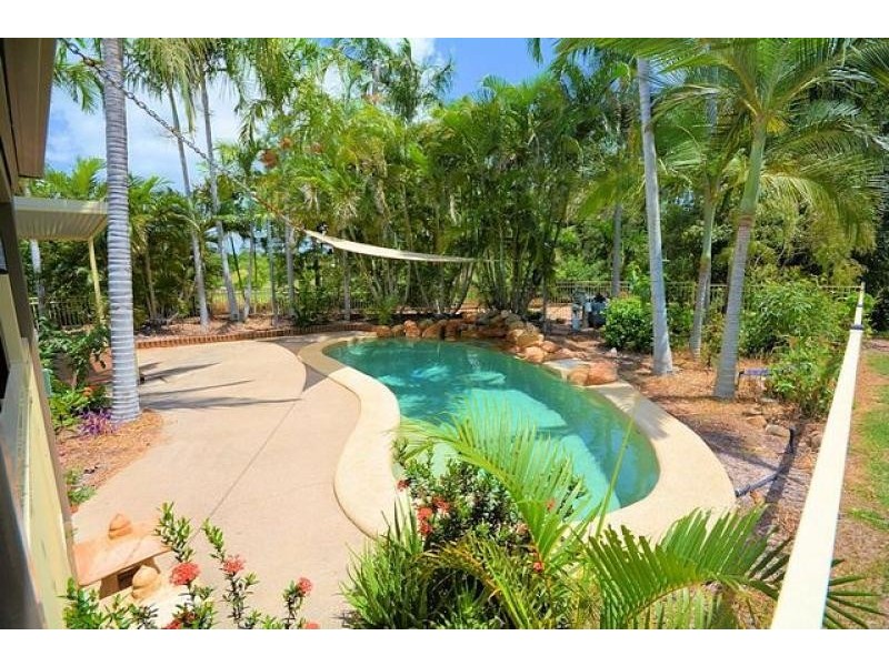 32 Salamander Street, Bluewater QLD 4818