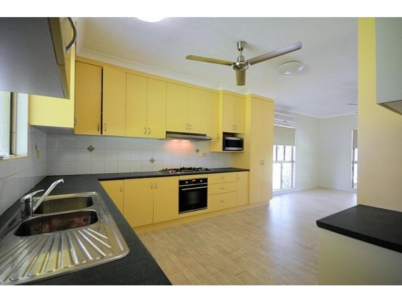 32 Salamander Street, Bluewater QLD 4818