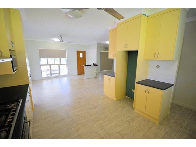 32 Salamander Street, Bluewater QLD 4818