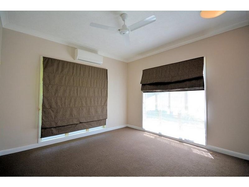 32 Salamander Street, Bluewater QLD 4818