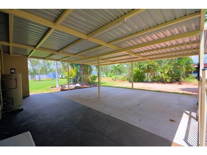 32 Salamander Street, Bluewater QLD 4818