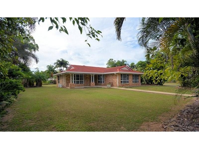 35 Toolakea Beach Road, Bluewater QLD 4818