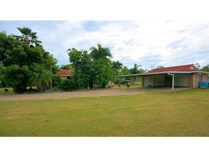 35 Toolakea Beach Road, Bluewater QLD 4818