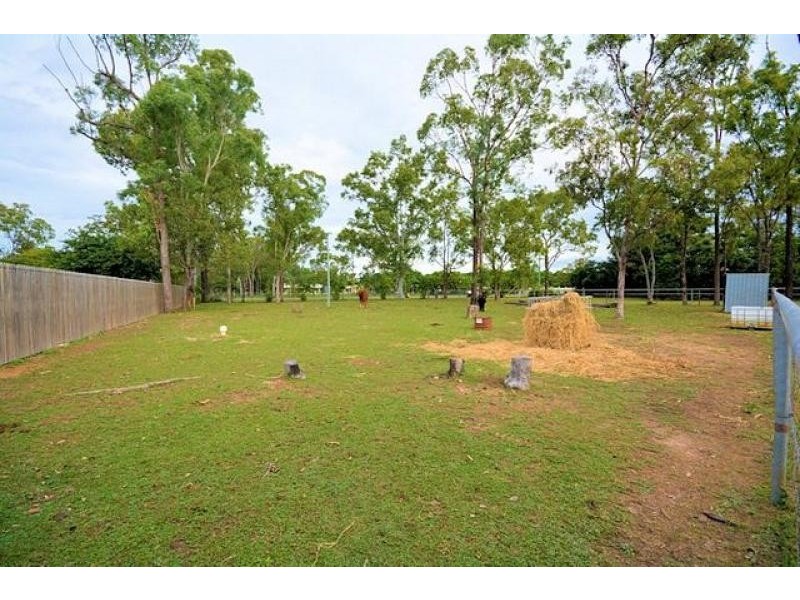 35 Toolakea Beach Road, Bluewater QLD 4818