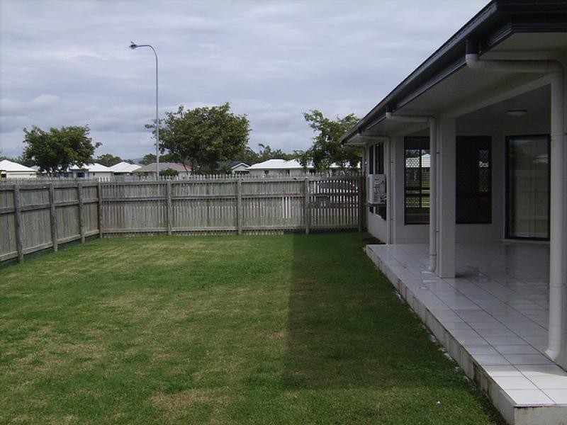 22 Aintree Avenue, Mount Low QLD 4818