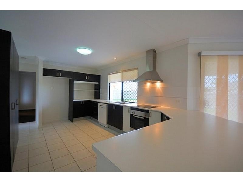 22 Aintree Avenue, Mount Low QLD 4818