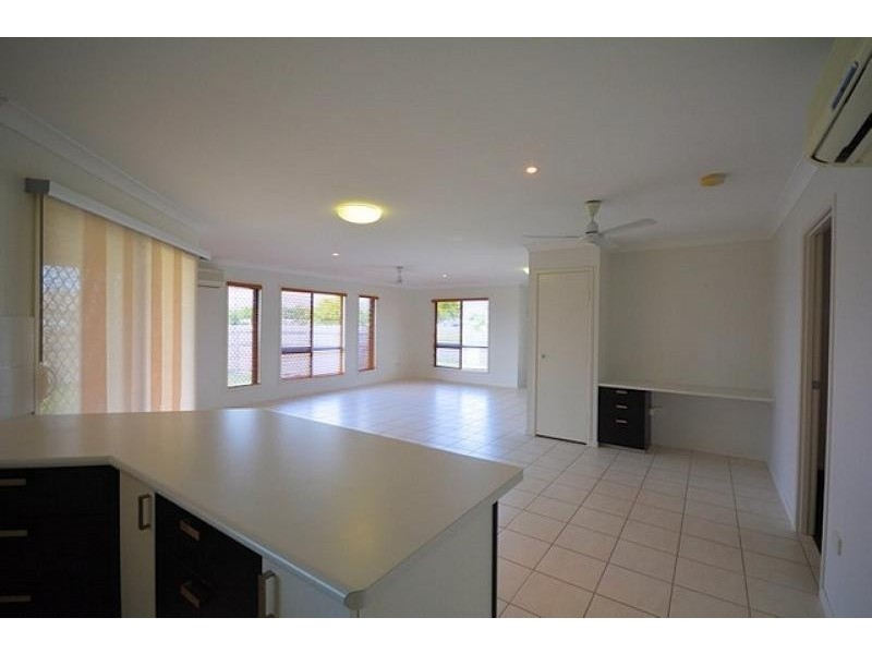 22 Aintree Avenue, Mount Low QLD 4818