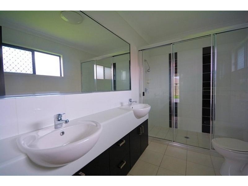 22 Aintree Avenue, Mount Low QLD 4818