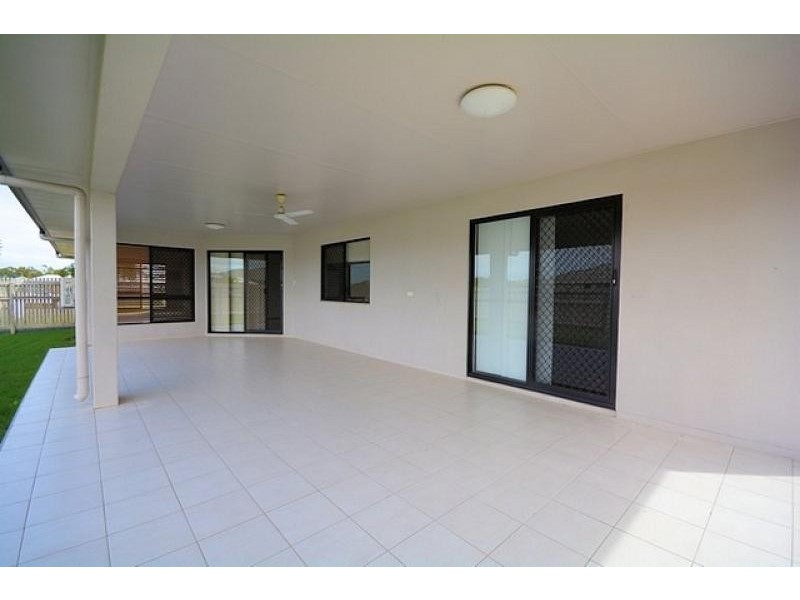 22 Aintree Avenue, Mount Low QLD 4818