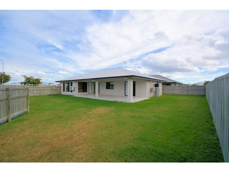 22 Aintree Avenue, Mount Low QLD 4818