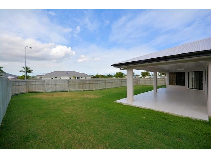 22 Aintree Avenue, Mount Low QLD 4818