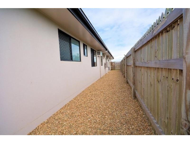 22 Aintree Avenue, Mount Low QLD 4818