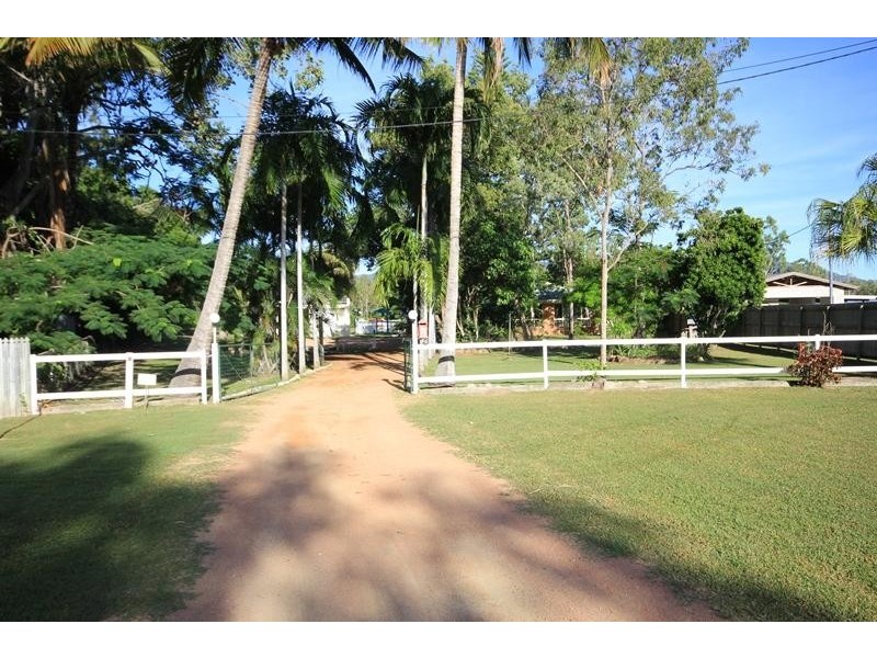 2 Grey Boots Circle, Kelso QLD 4815