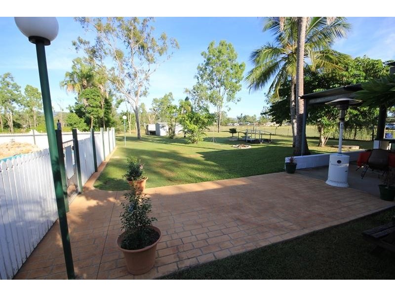 2 Grey Boots Circle, Kelso QLD 4815