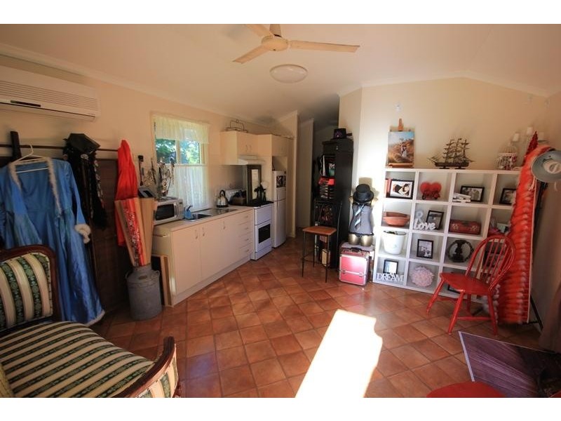 2 Grey Boots Circle, Kelso QLD 4815