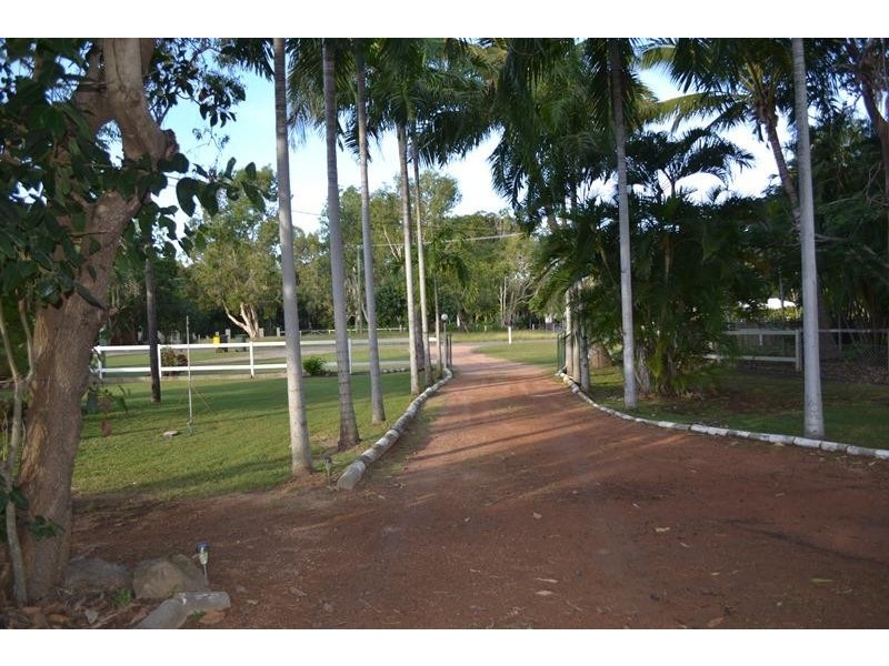 2 Grey Boots Circle, Kelso QLD 4815