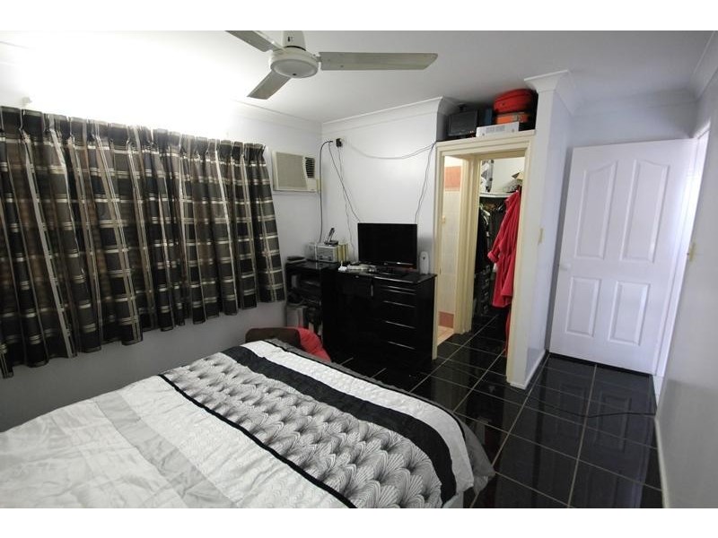 18 Redwood Avenue, Kirwan QLD 4817