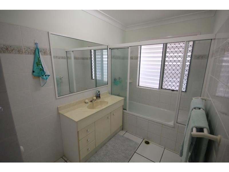 18 Redwood Avenue, Kirwan QLD 4817