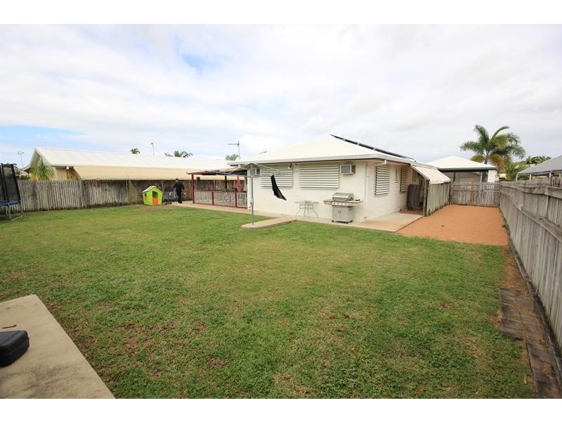 18 Redwood Avenue, Kirwan QLD 4817