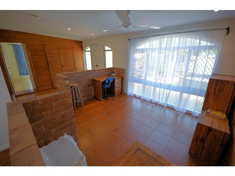 12 The Esplanade, Toolakea QLD 4818