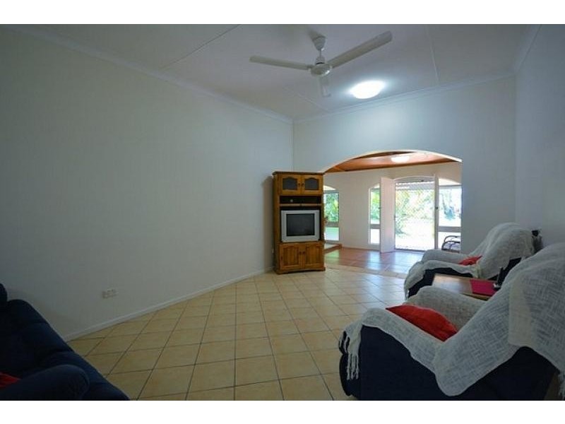 12 The Esplanade, Toolakea QLD 4818