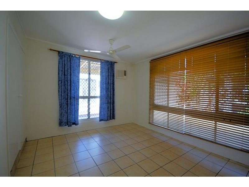 12 The Esplanade, Toolakea QLD 4818