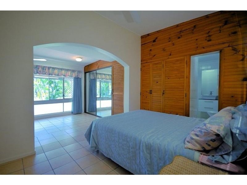 12 The Esplanade, Toolakea QLD 4818