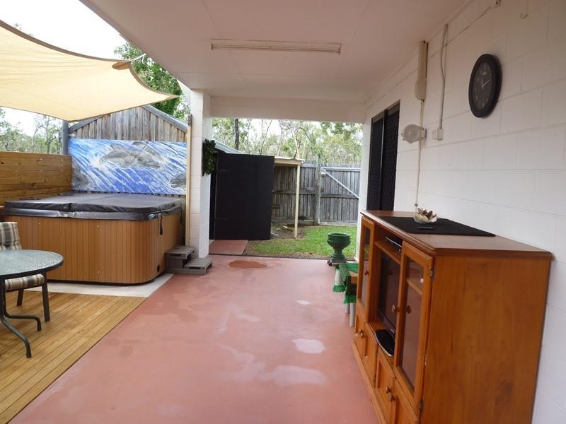 183 Balgal Beach  Road, Balgal Beach QLD 4816