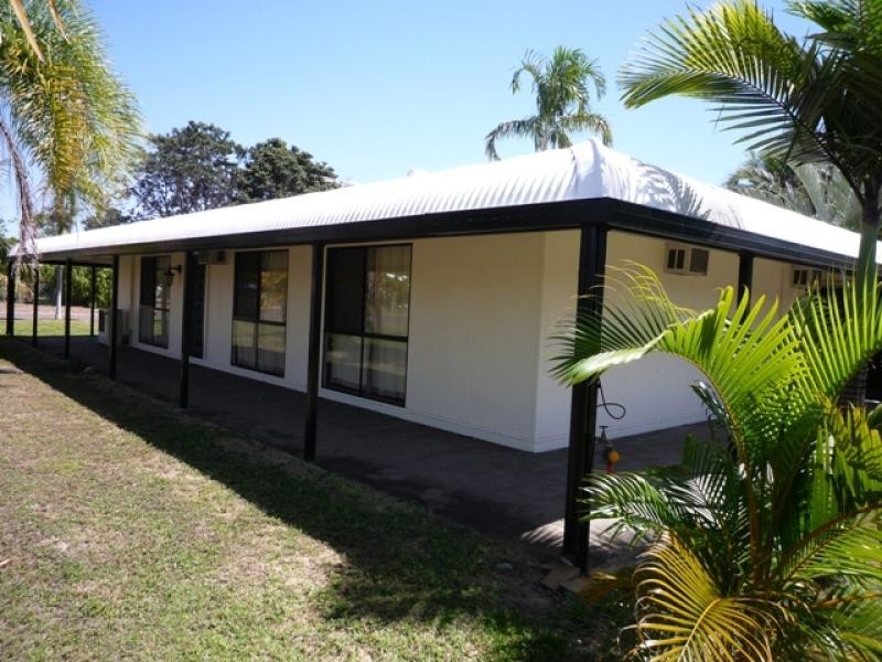 101 Marina Drive, Bushland Beach QLD 4818