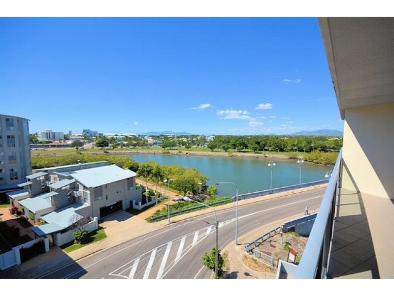 UNIT 36 8 to 32 Stanley  Street, Townsville City QLD 4810