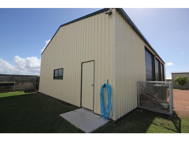 30 Shoalmarra Drive, Mount Low QLD 4818
