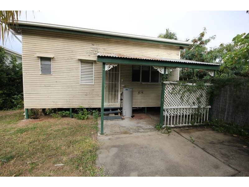 33 Mitchell Street, North Ward QLD 4810