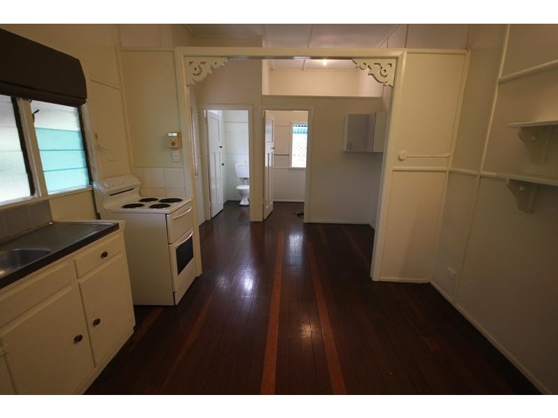 33 Mitchell Street, North Ward QLD 4810