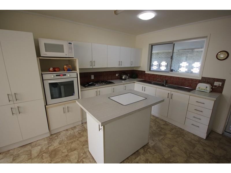 9 Daley Street, Heatley QLD 4814