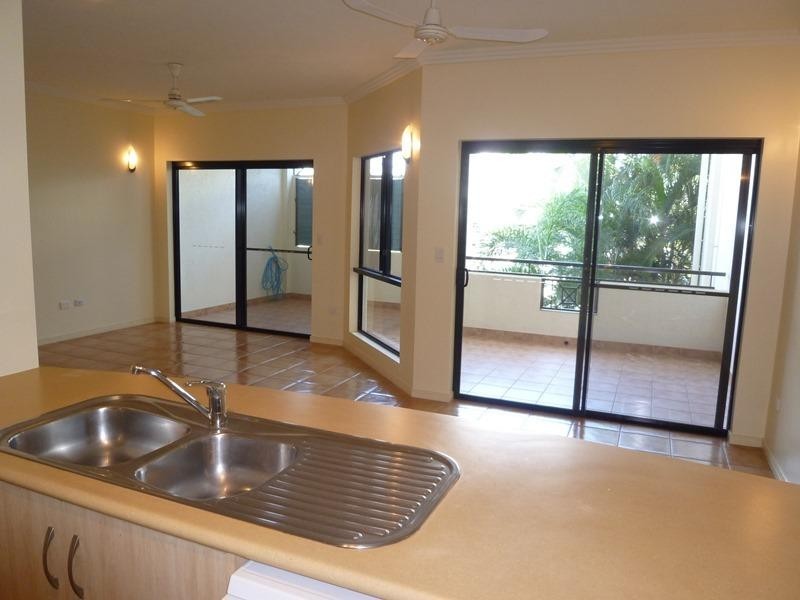 36/18 Sir Leslie Thiess Drive, Townsville City QLD 4810