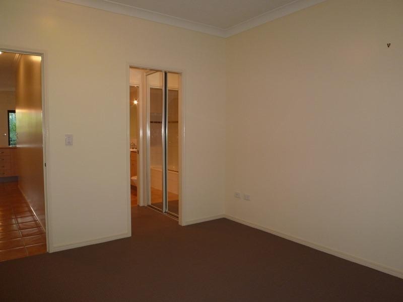 36/18 Sir Leslie Thiess Drive, Townsville City QLD 4810