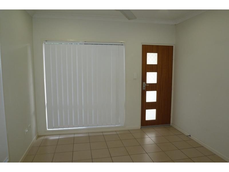 8/1339 Riverway  Drive, Kelso QLD 4815