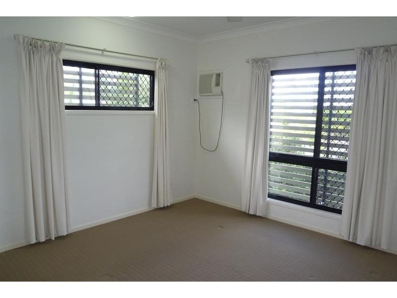 8/1339 Riverway  Drive, Kelso QLD 4815