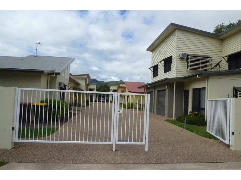 8/1339 Riverway  Drive, Kelso QLD 4815