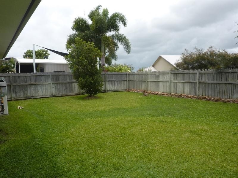 54 Timbury  Way, Mount Louisa QLD 4814