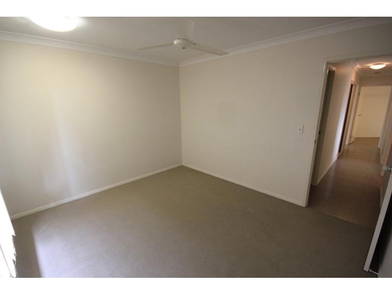 16 Lawrence Street, Kelso QLD 4815